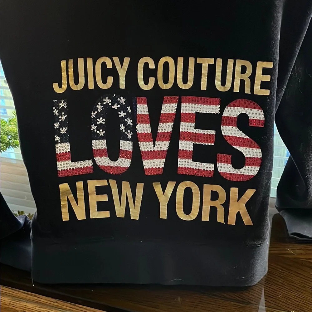 π©·ππ©·ππ©·ππ©·Juicy Couture Black Graphic JACKET!!!! STILL IN GREAT CONDITION π©·ππ©·π - Picture 1 of 6
